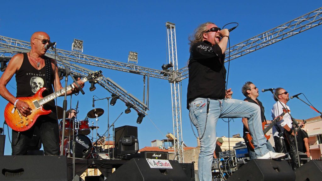 chania-rock-festival-praying-mantis